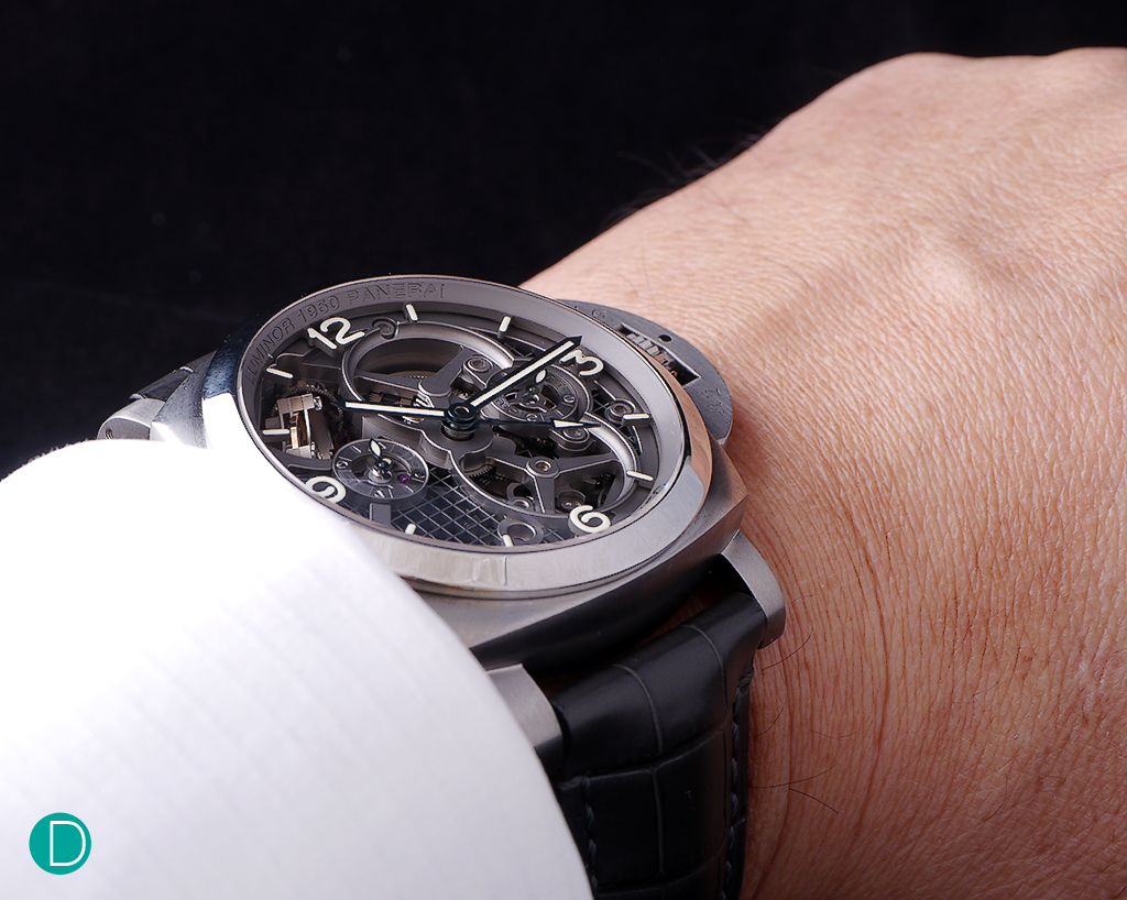 Although a little large, with the bulky Luminor case, the 47mm PAM578 does fit under a shirt cuff.