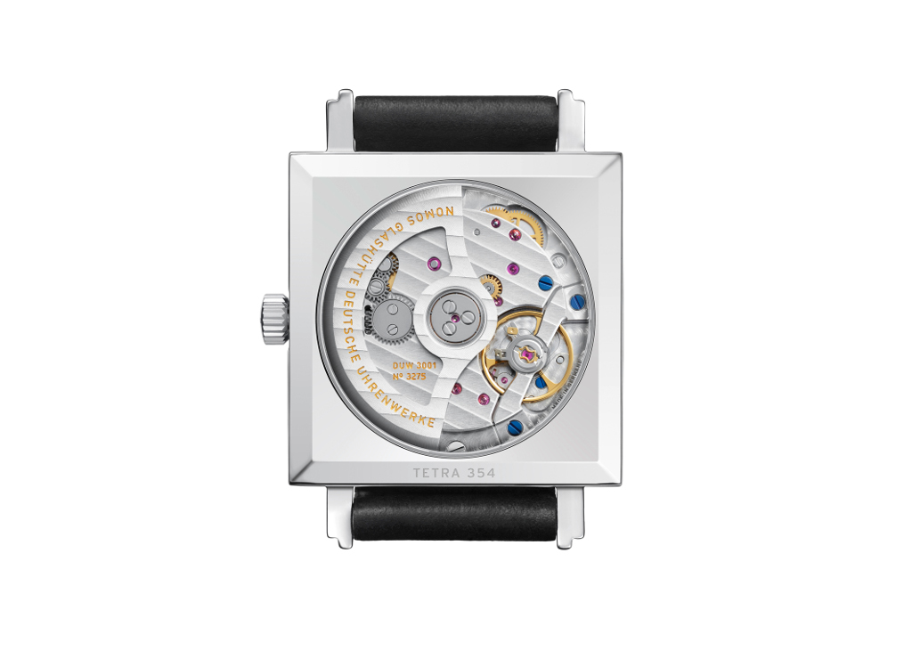 Taking a look at the back of the Tetra neomatik, which features the DUW3001 movement.